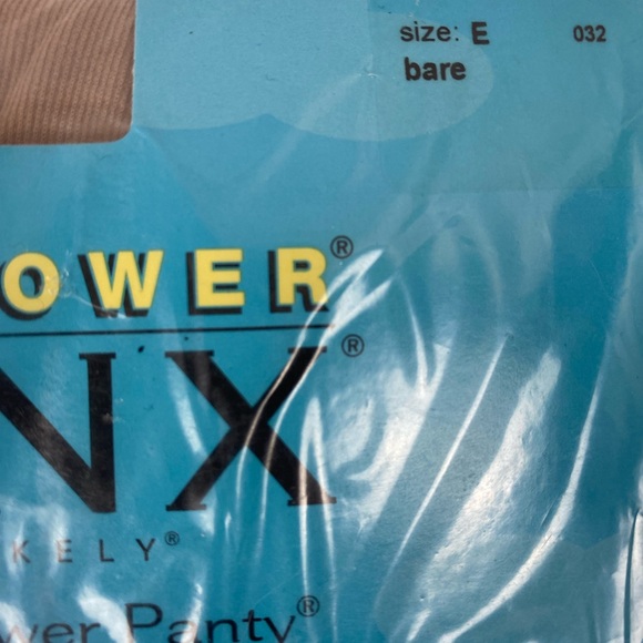 Spanx high waisted power panty nude size E - Picture 3 of 5